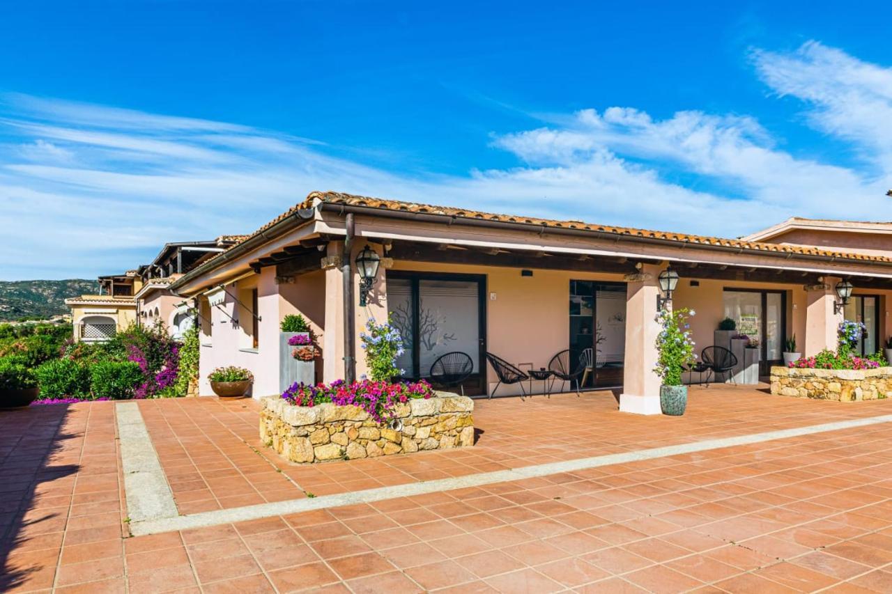 Relais Il Corallo Porto San Paolo  Extérieur photo